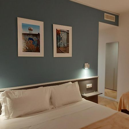 Mako Suites - Centro E Stazione Monza Buitenkant foto